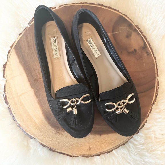 Primark Shoes - ✨PRIMARK Little Black Loafer with Gold Accents & Tassels Women’s Size 6✨